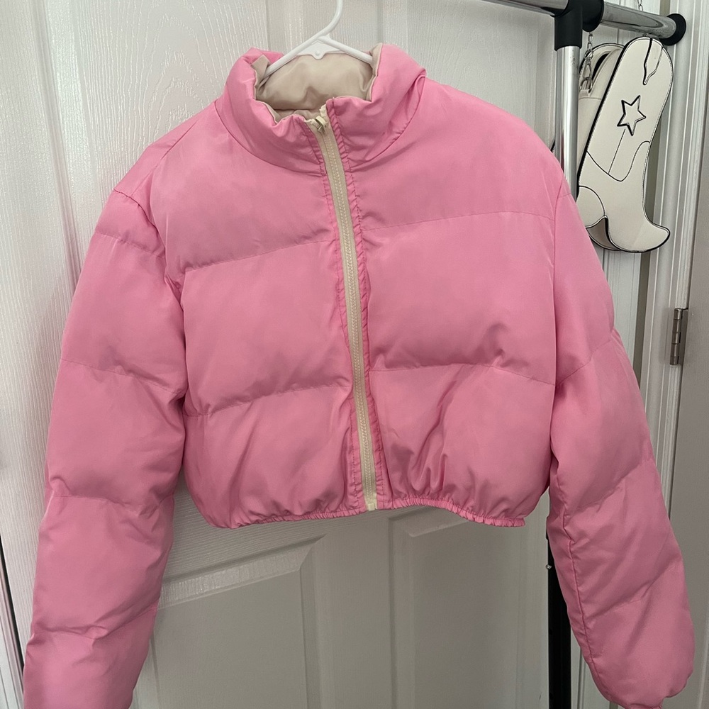 Pink cropped puffer jacket
